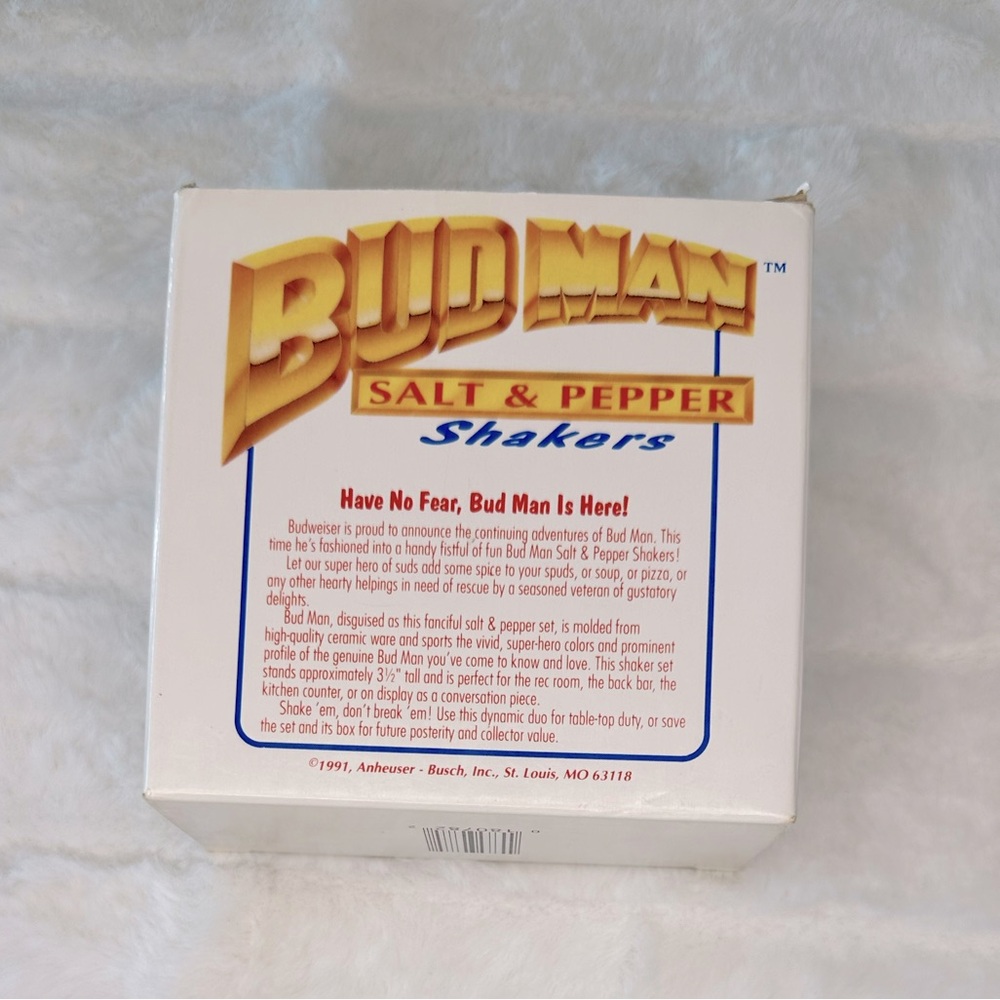 Budweiser Bud Man 1991 Anheuser Busch Salt and Pepper Shakers - Picture 2 of 7